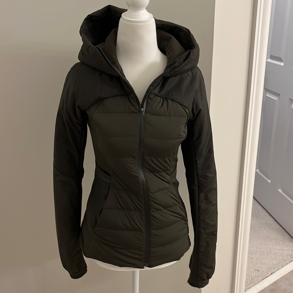 Luulemon nylon puffer jacket, dark olive green, like new!!!